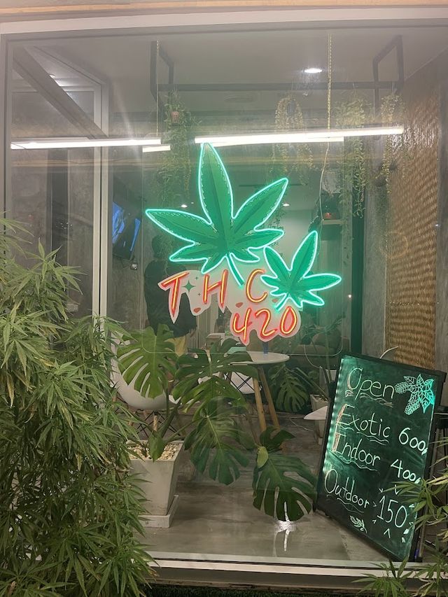 THC 420 storefront in Mae Hong Son