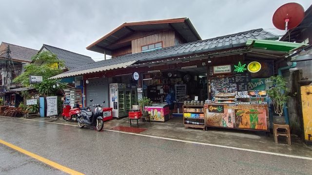 Maehongson Cannabis Shop storefront