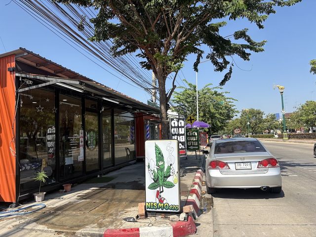 ร้านกัญชา Nisom Farm 420 storefront