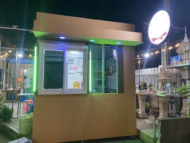 ร้านกัญชา Weed Queen (พูนทรัพย์) 420 cannabis storefront