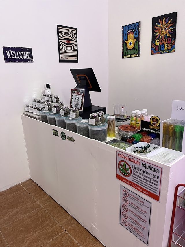 ร้านกัญชา JK Cannabis 420 storefront
