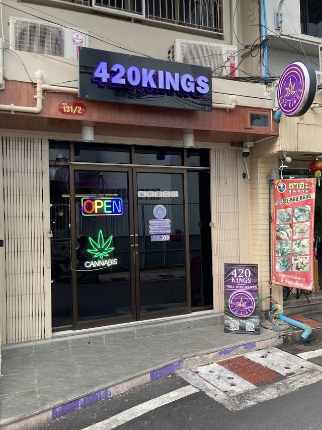 420Kings Cannabis Dispensary – Weed Shop Bangkok storefront