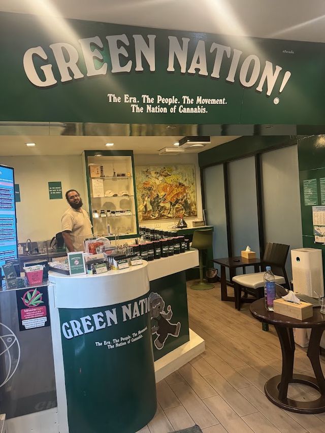 Green Nation Ratchawong China Town Song Wat 大麻ショップ カナビス ディスペンサリーショップ 대마초 가게 каннабис магазин متجر القنب Marijuana Weed Ganja storefront