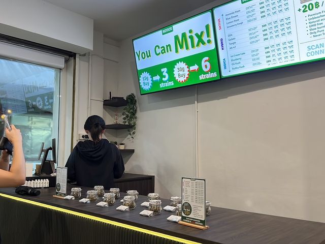 WEED KING (Yaowarat) - Marijuana Dispensary & Bakery with Edibles storefront