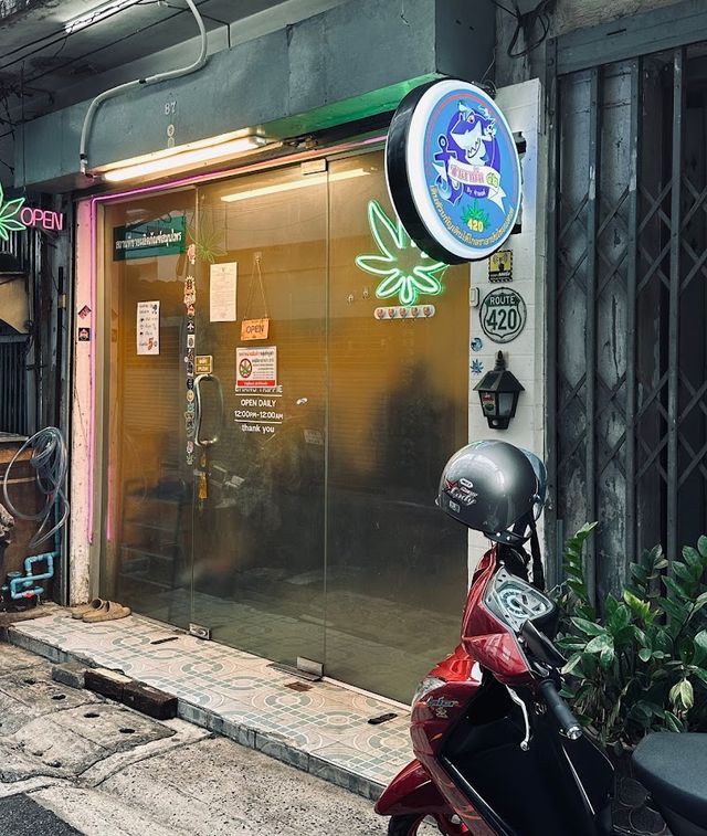 Bhang Trippie Cannabis silom storefront