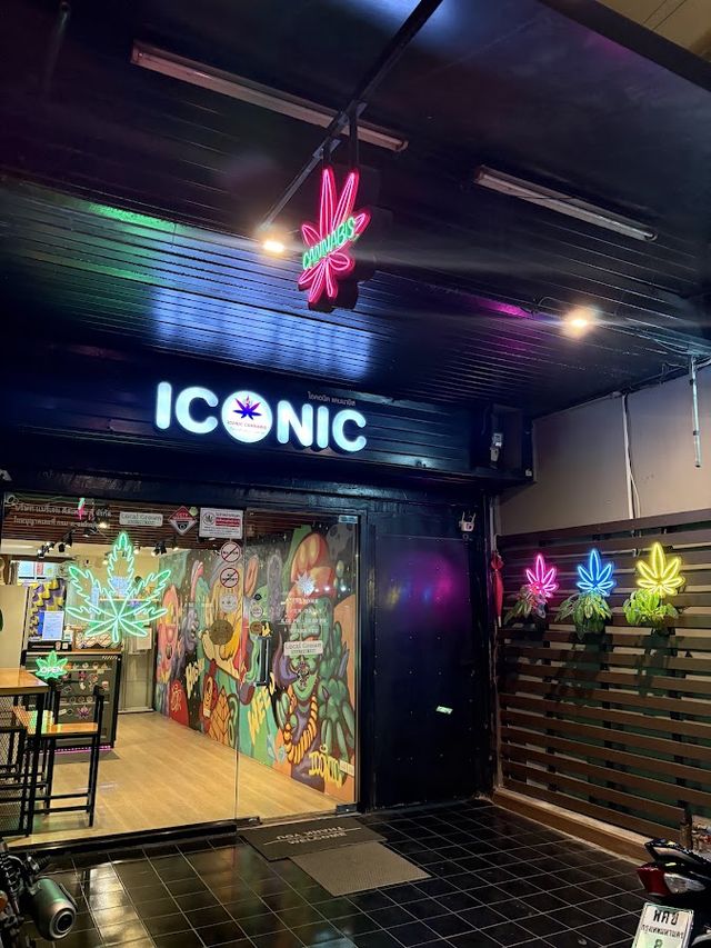ICONIC Cannabis - Premium organic weed Dispensary Near ICONSIAM storefront