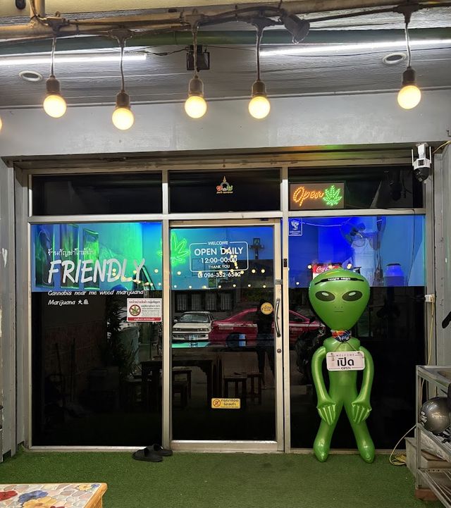 ร้านกัญชาใกล้ฉัน Friendly Rama 4 Cannabis Near Me Weed Marijuana 大麻 storefront