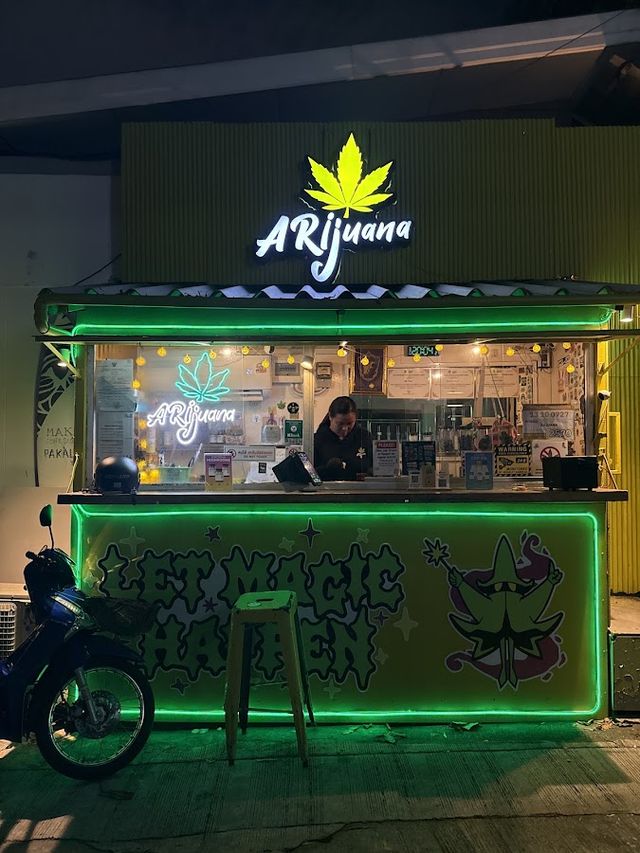 Arijuana Ari Weed Dispensary storefront