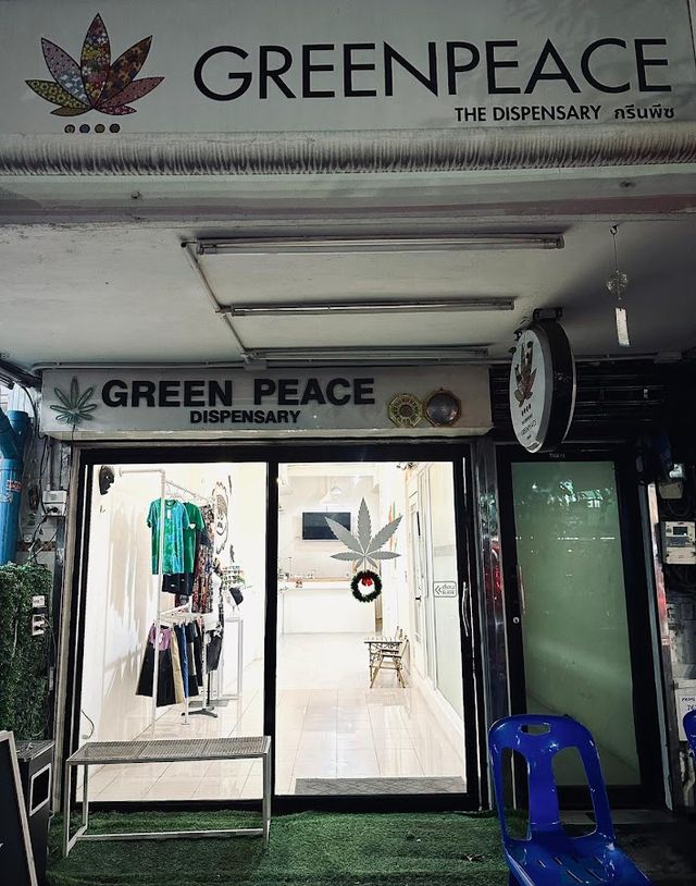 GREEN PEACE storefront
