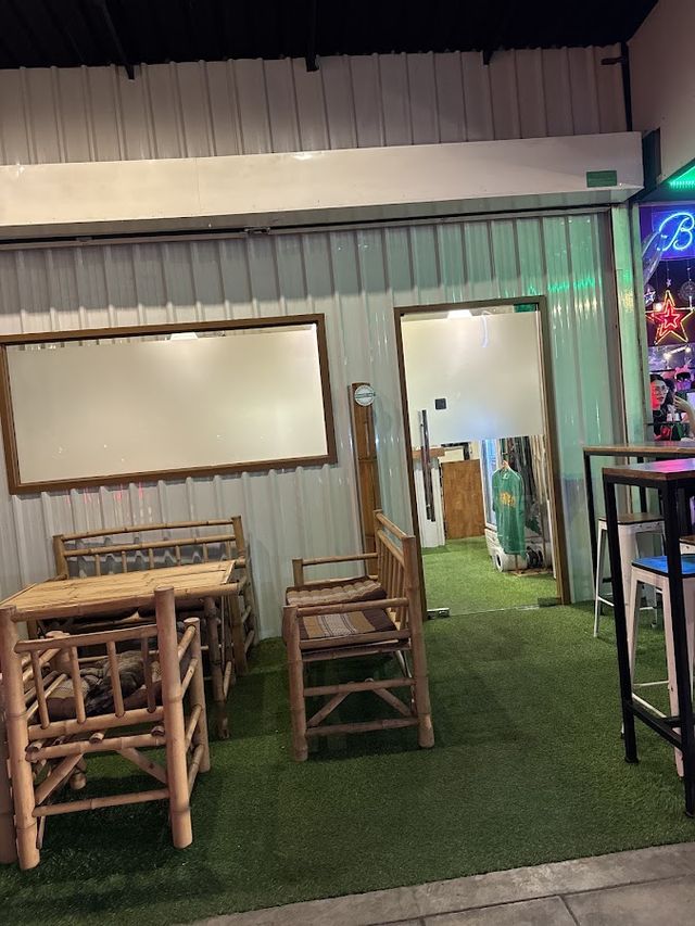 Thai Cannabis Club - Soi 7 storefront