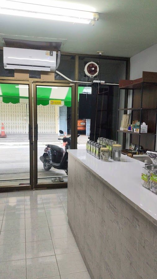 Green Hub Dispensary storefront
