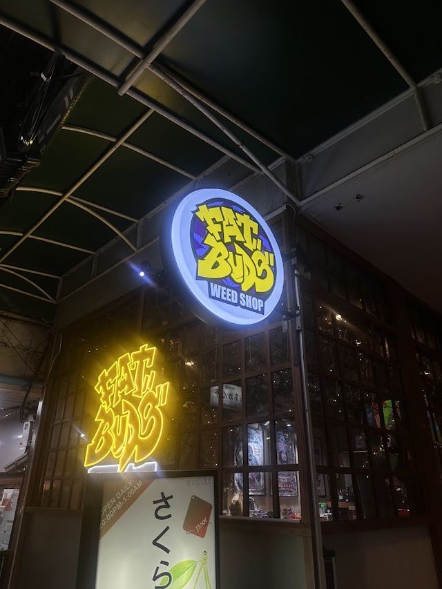 Fat Buds Weed Shop - Phrom Phong storefront