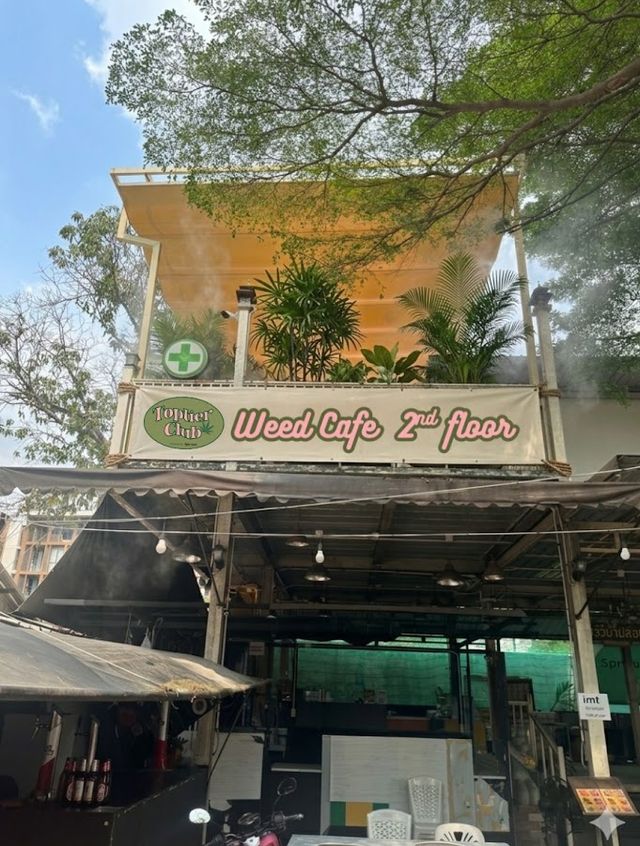 TOPTIER CBD Balcony Cafe By Sprout Onnut storefront