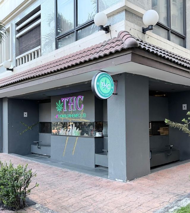 THC Thonglor Hemp Club storefront