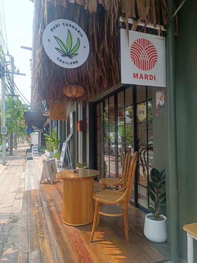 OUMI CANNABIS THAILAND storefront