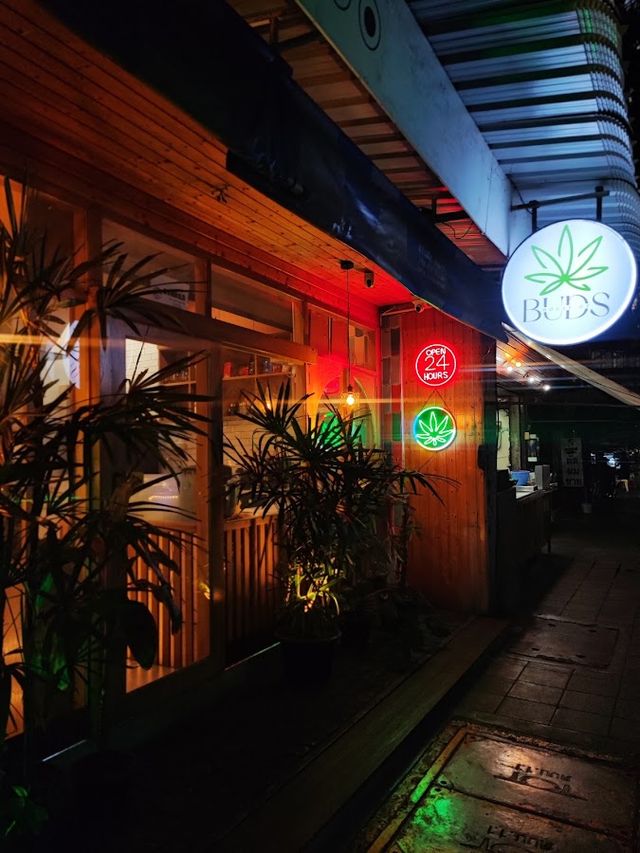House of Buds | Weed | Edibles storefront
