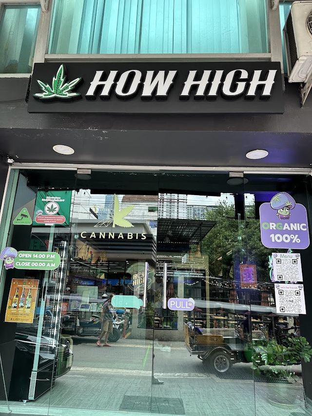 How High Canabis Cafe storefront