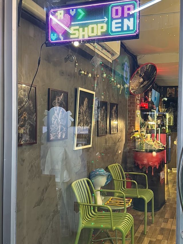 Holyweed Rooftop Weed / Cannabis Dispensary in Bangkok storefront