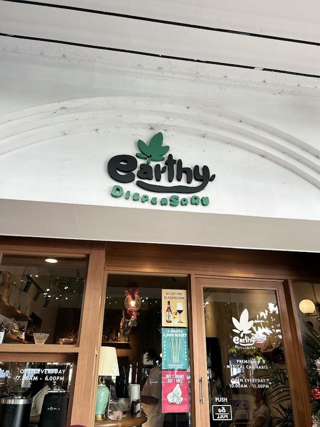 Earthy Dispensary - Pratunam storefront