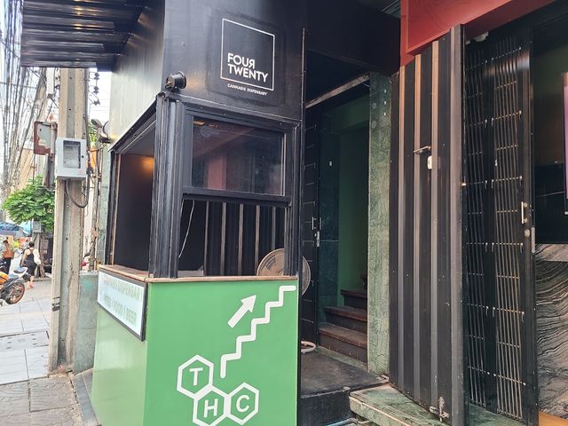 Four Twenty Cannabis Dispensary- The Loft Sukhumvit 22 storefront