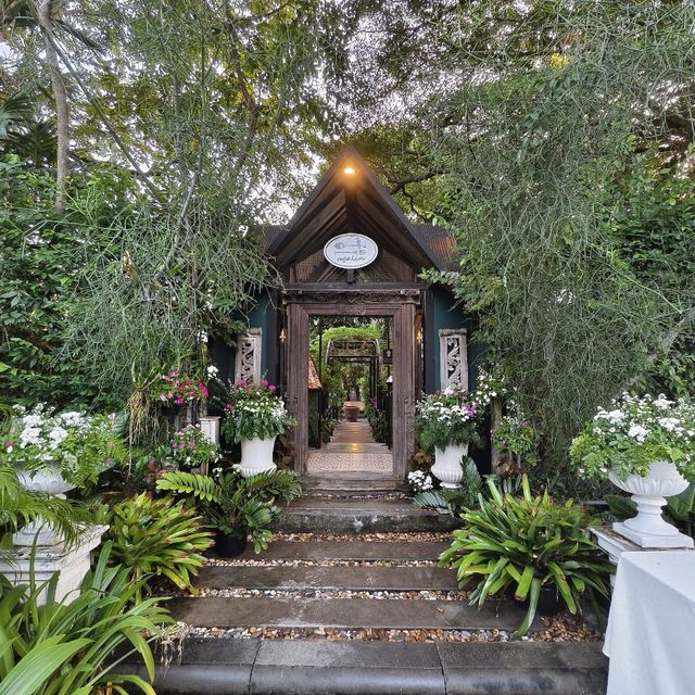 420 Secret Garden storefront