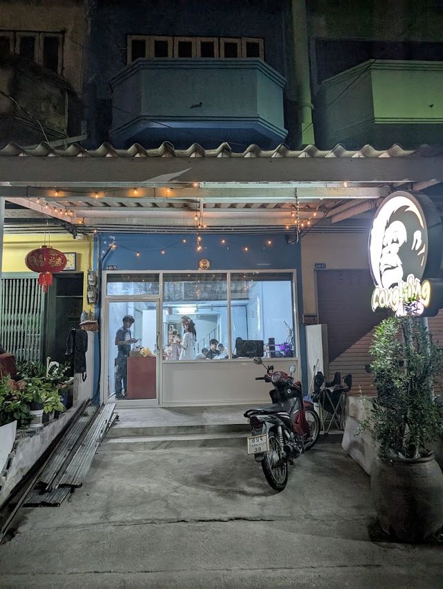 Coughing Apes weed cafe storefront