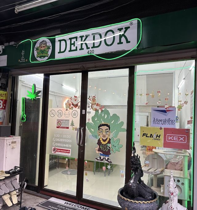 DEKDOK420 Cannabis Weed Shop storefront