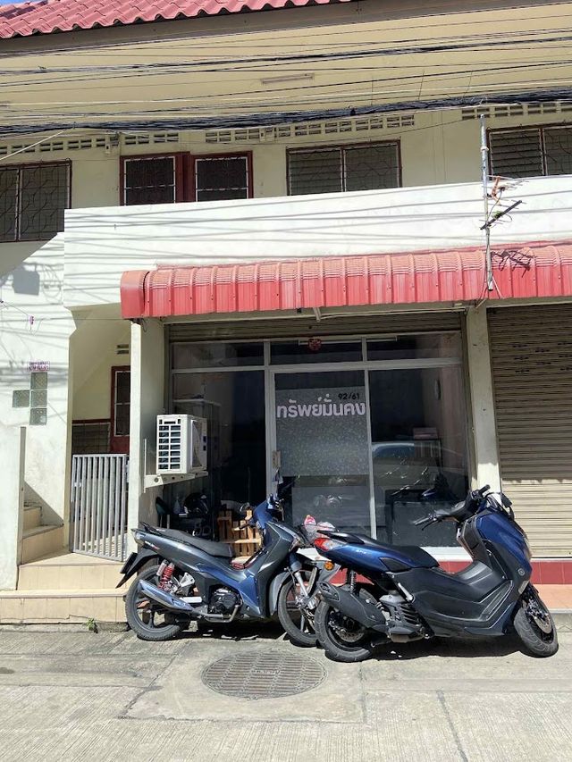 ทรัพย์มั่นคง 420 storefront