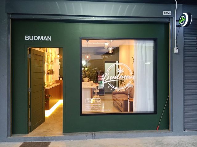 Season Cannabis Shop @เอกชัย storefront