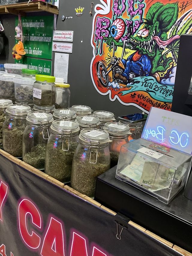 OG Boy Cannabis กัญชาหนองแขม 曼谷大麻 storefront