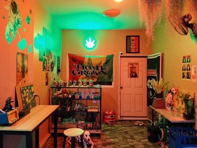 Cannabis Delivery storefront
