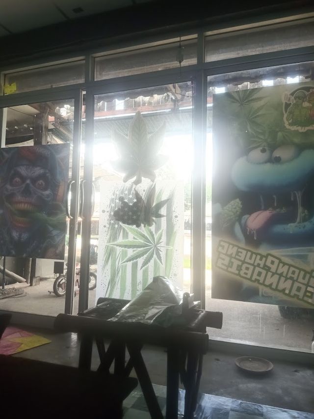 Cannabis MJ storefront