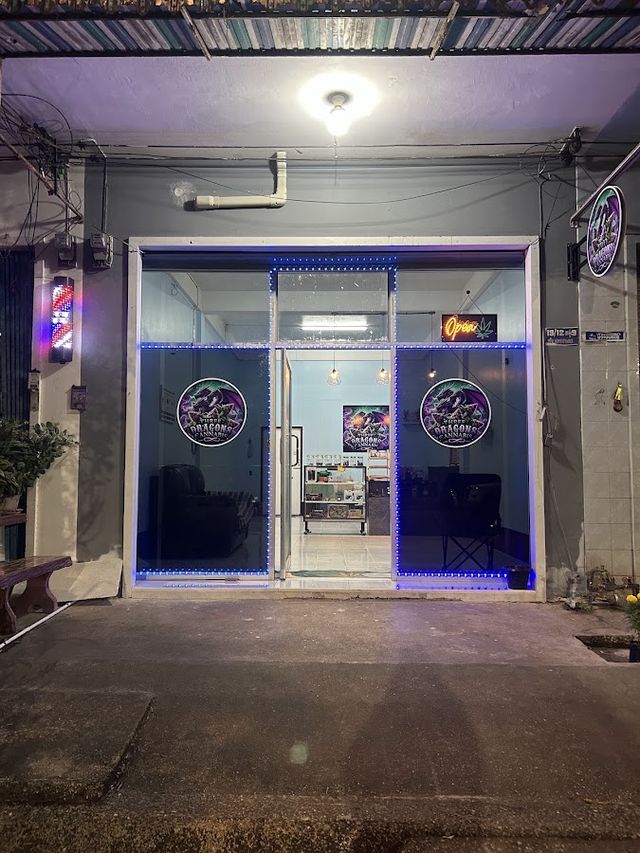 Two Dragons Cannabis storefront