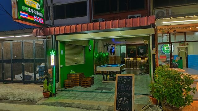Jungle Kings Cannabis Bar Weed and Snus storefront