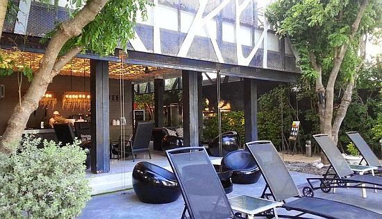 Z-Weed Restaurant storefront
