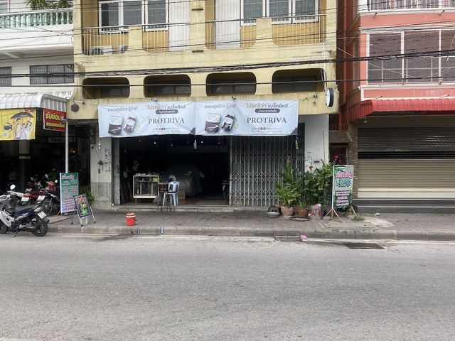 ร้านกัญชา เพื่อนกัญ 420 สาขา2 (กัญชา) storefront in Phetchaburi