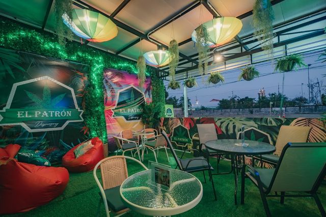 HUAHIN CANNABIS BAR & CAFE' storefront