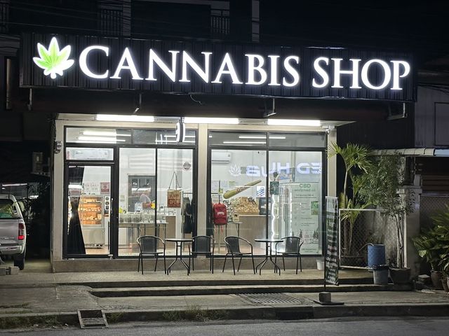 CANNABIS SHOP 2 storefront