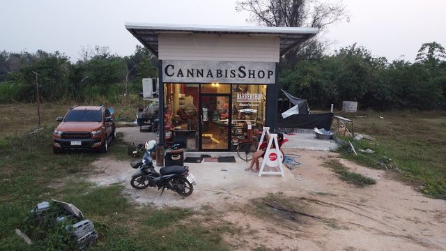 Cannabis shop ร้านขายกัญชา storefront