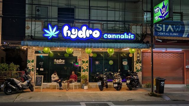 Hydro cannabis storefront