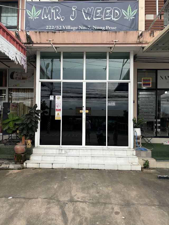 MR J WEED storefront