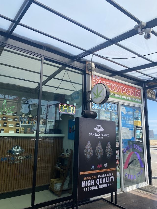 Sanzao Farmz Cannabis storefront