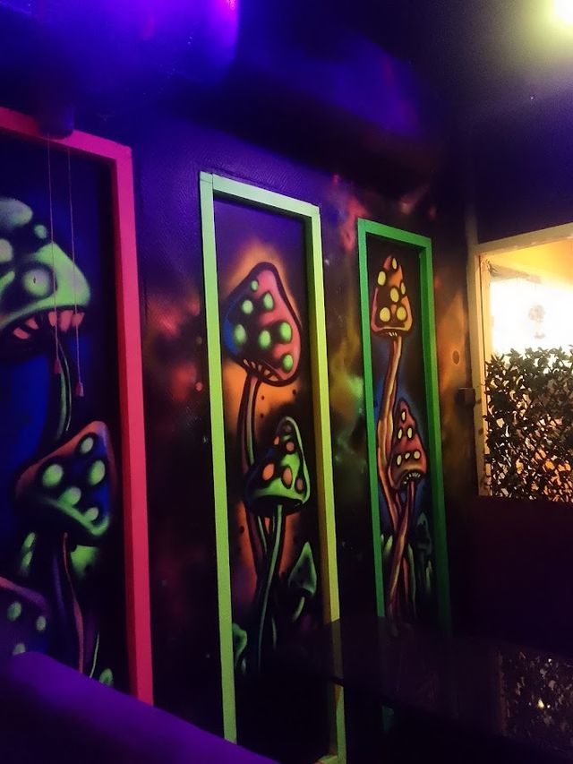 The Funny Box 2 Cannabis cafe’ Jomtien beach storefront