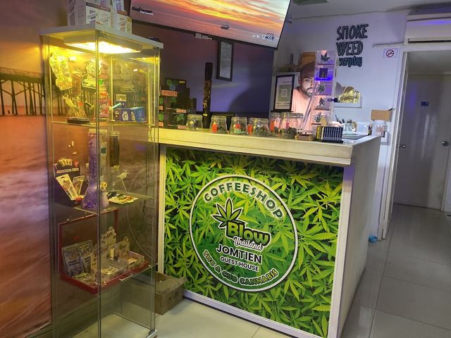 Ganja club soi 7 Coffeeshop, Dispensary and Guesthouse Jomtien storefront
