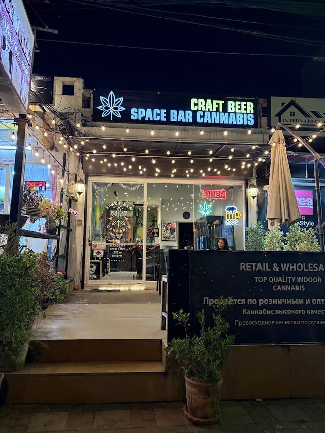 Spacebar Cannabis Royalhill Thappraya Road storefront