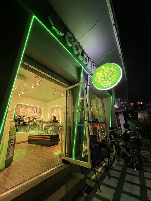 Cannabis Wholesale Golden Leaf Pattaya storefront