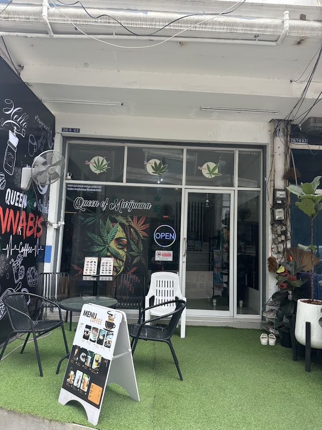 Queen Of Marijuana storefront
