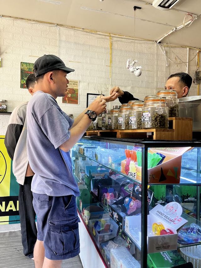 BABO cannabis 420 storefront