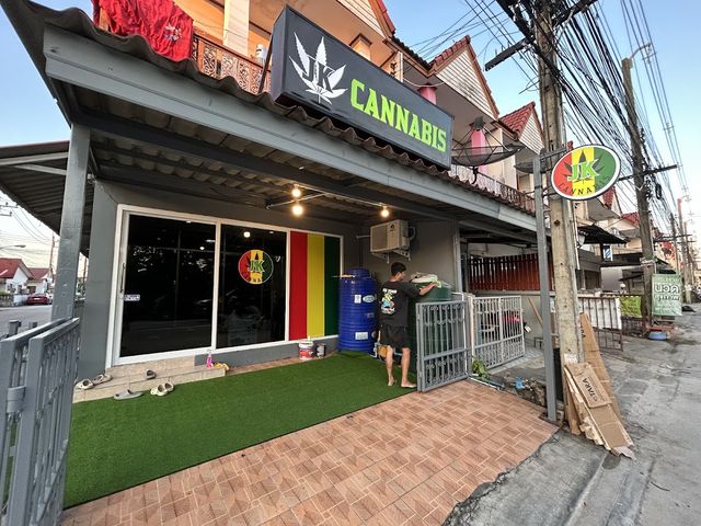 JK Cannabis storefront