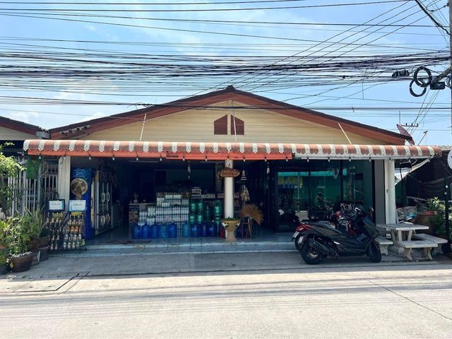 กอนกัญ cannabis byKORN ร้านบ้านชาวเวียง storefront
